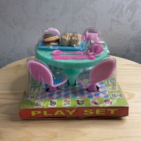 Fast Food Doll House Play Set For Kids With Table Chairs & Accessories - Picture 5 of 5